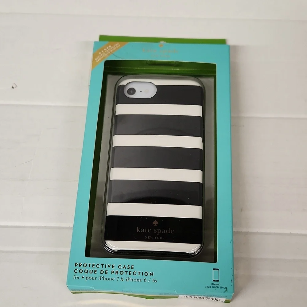 New in box, Kate Spade New York f/ IPhone 7 & IPhone 6 Protective Case